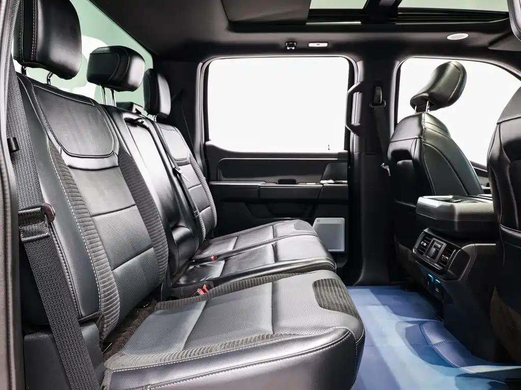 Ford F-150 Raptor 2023 — фото 10
