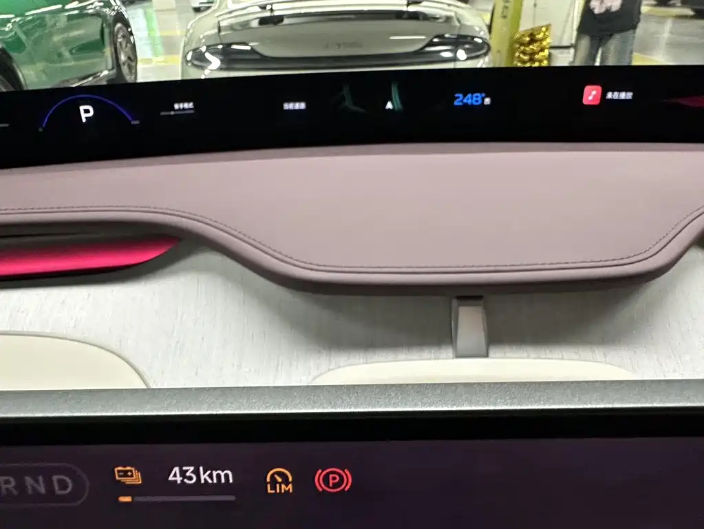 Xiaomi YU7 2025 — фото 10