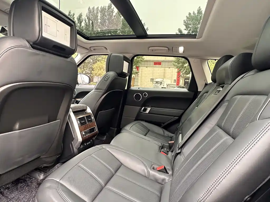 Land Rover Sport PHEV 2019 — фото 17