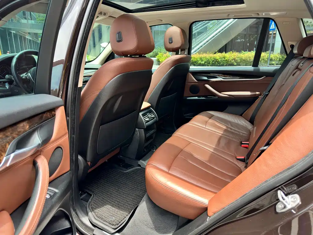 BMW X5 2016 — фото 10