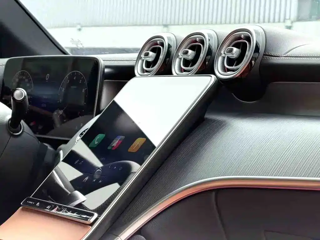 Mercedes-Benz GLC 2025