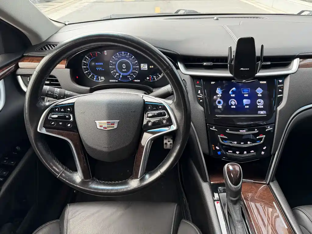 Cadillac XTS 2017 — фото 9