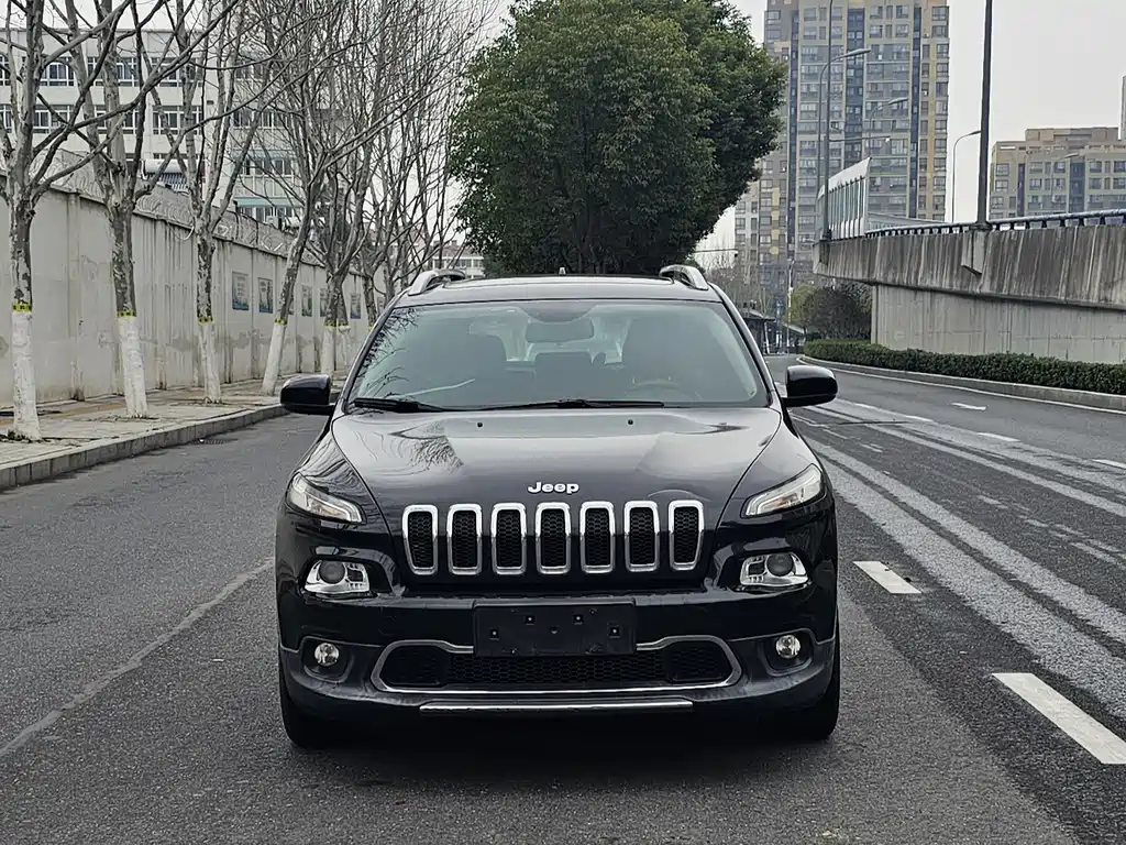 Jeep Cherokee 2017 — фото 2