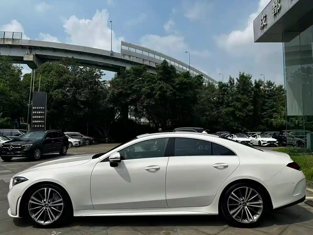 Mercedes-Benz CLS 2021 — фото 6
