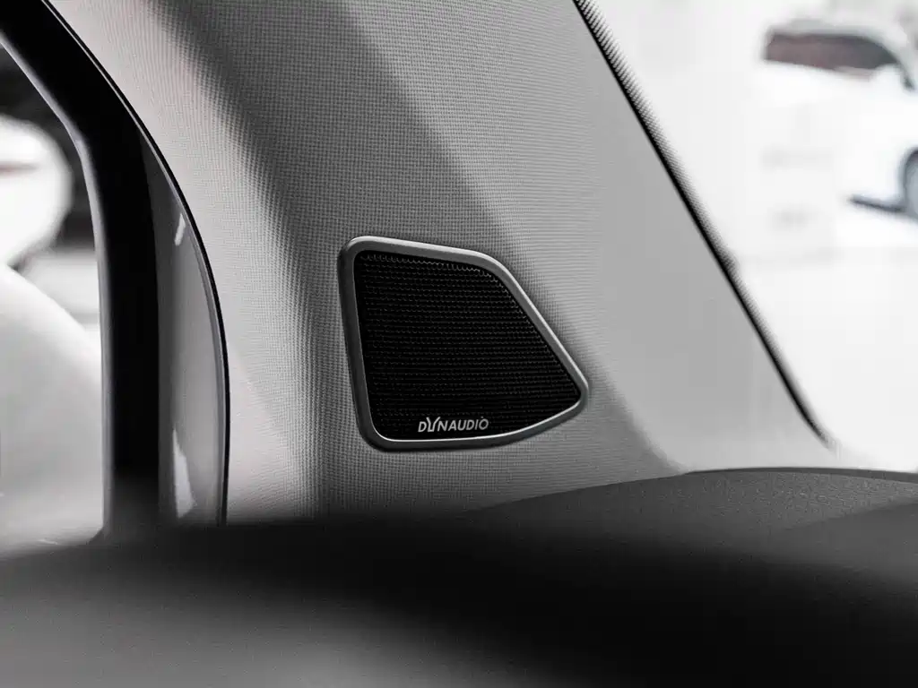 Volkswagen Multivan 2019 — фото 13