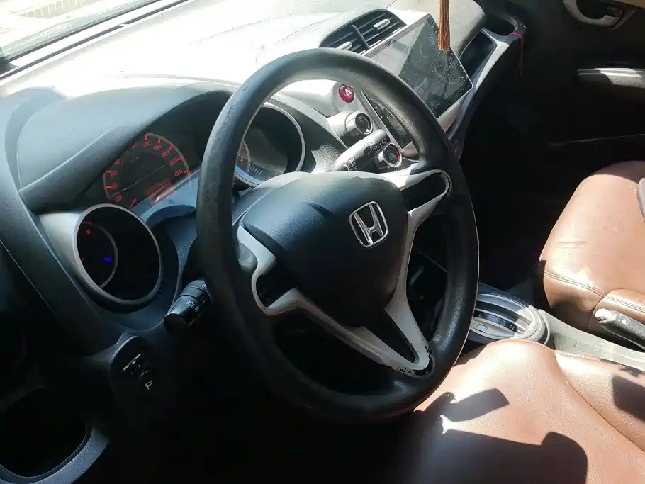 Honda Fit 2012 — фото 15