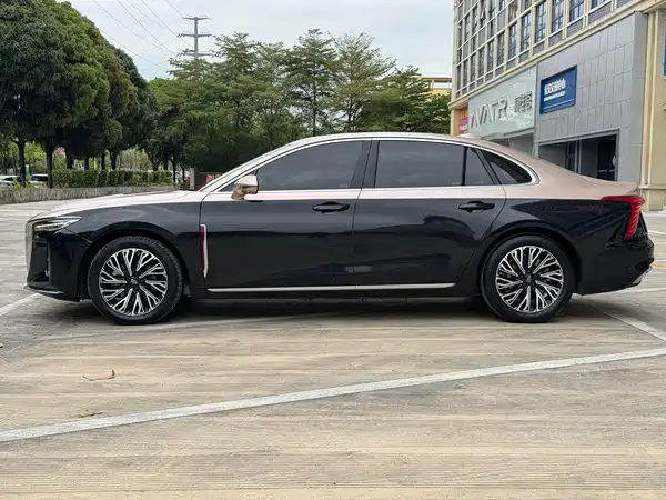Hongqi H5 2022
