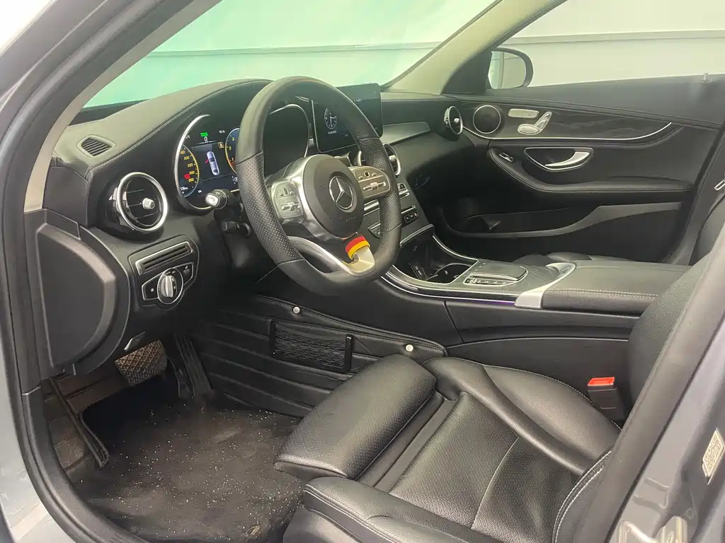 Mercedes-Benz C-Class 2020