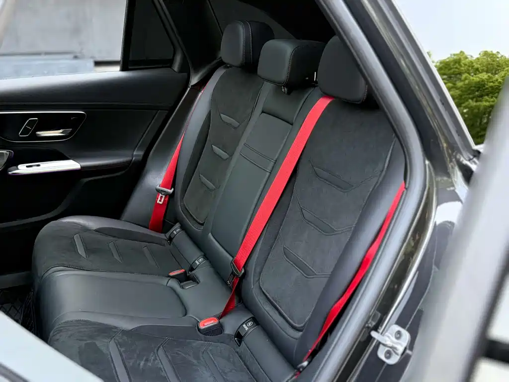 Mercedes-Benz GLC AMG 2025 — фото 9