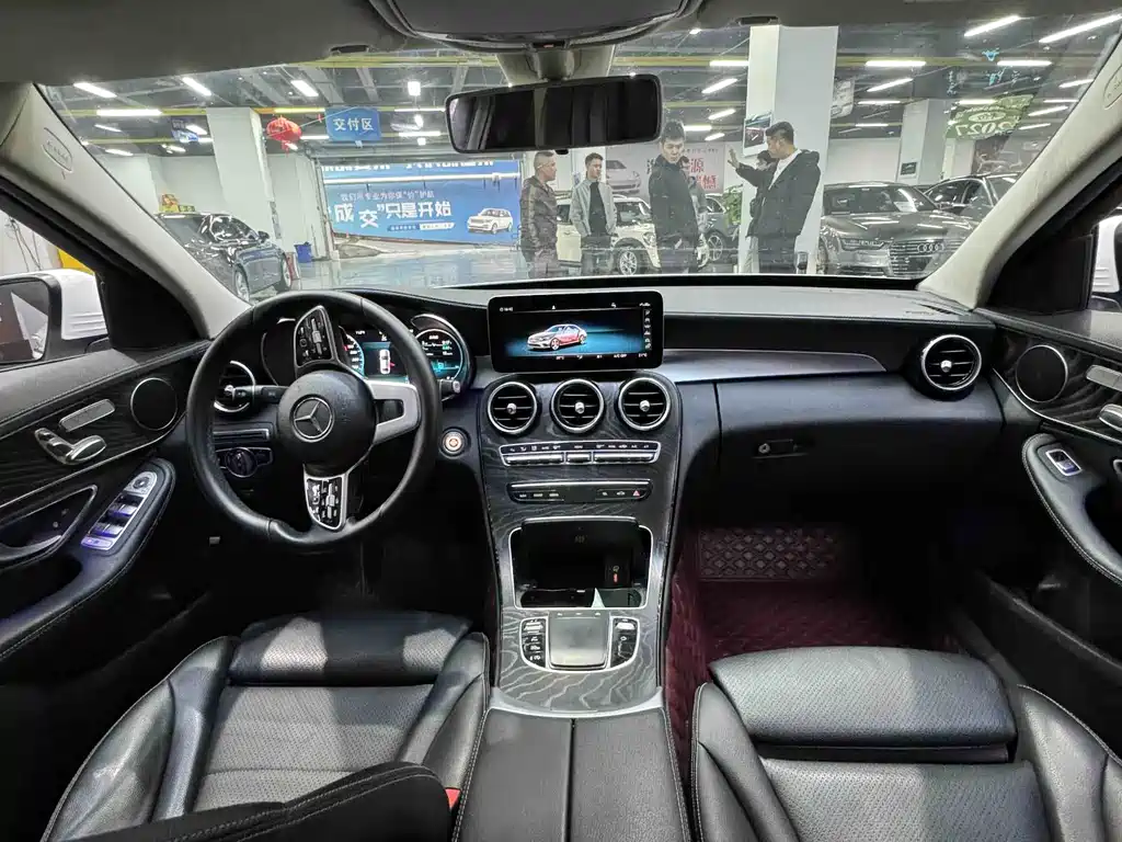 Mercedes-Benz C-Class 2019 — фото 4