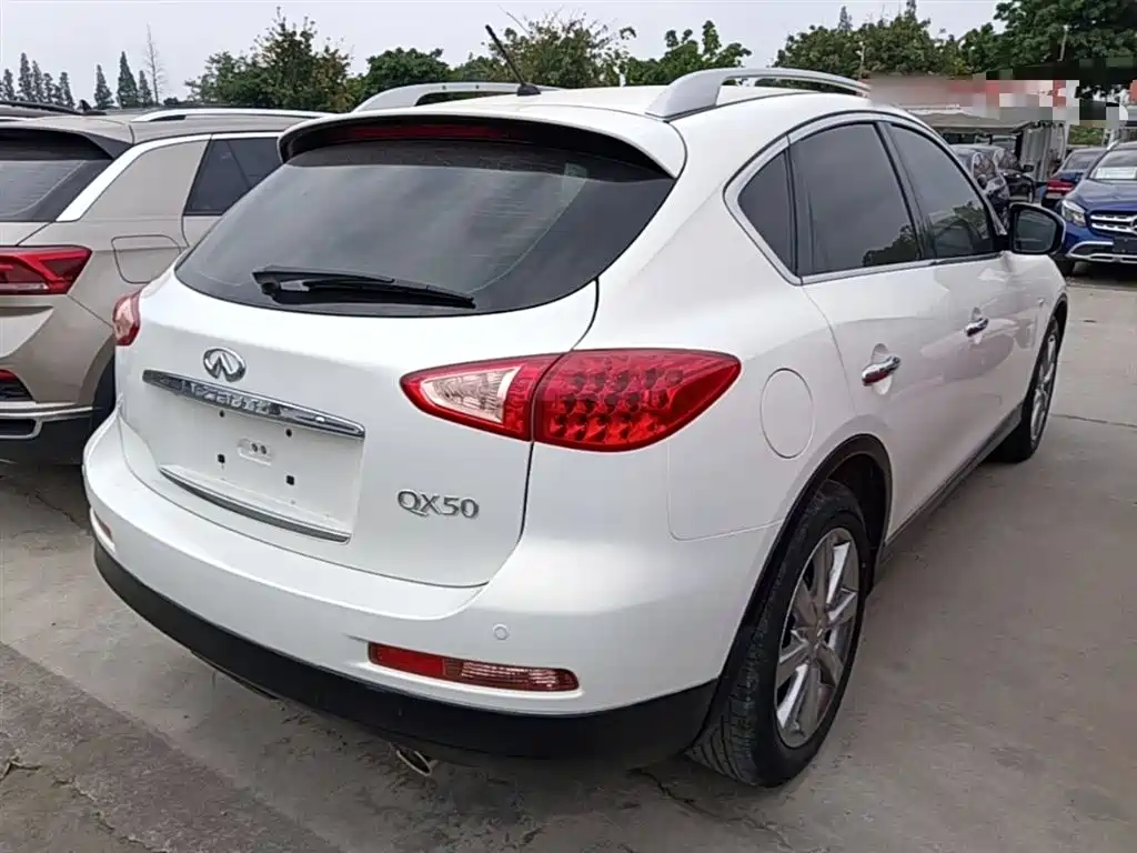 Infiniti QX50 2014 — фото 7