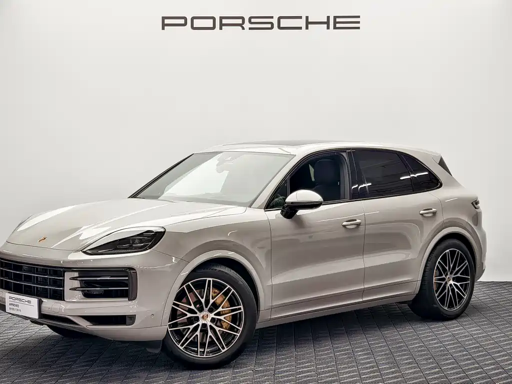 Porsche Cayenne 2024 — фото 1