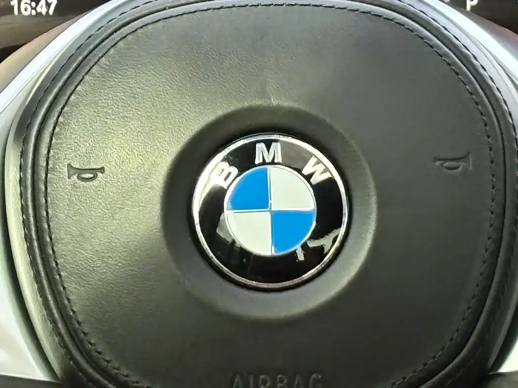 BMW 3 Series 2022 — фото 13