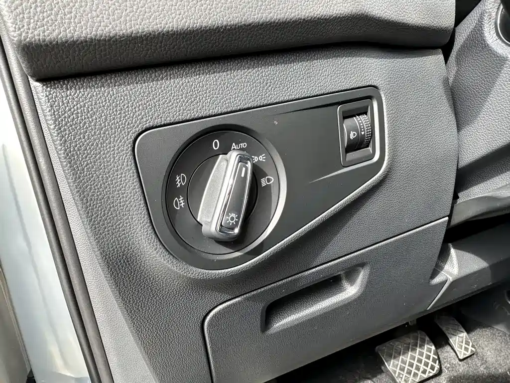 Volkswagen Tiguan L 2019 — фото 12