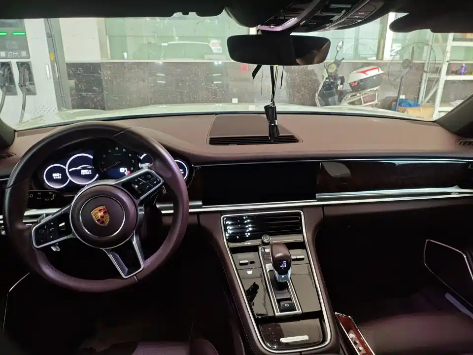 Porsche Panamera 2017 — фото 3