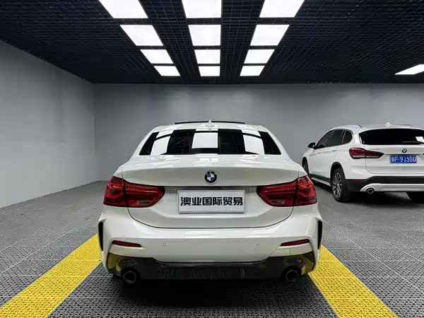 BMW 1 Series 2021