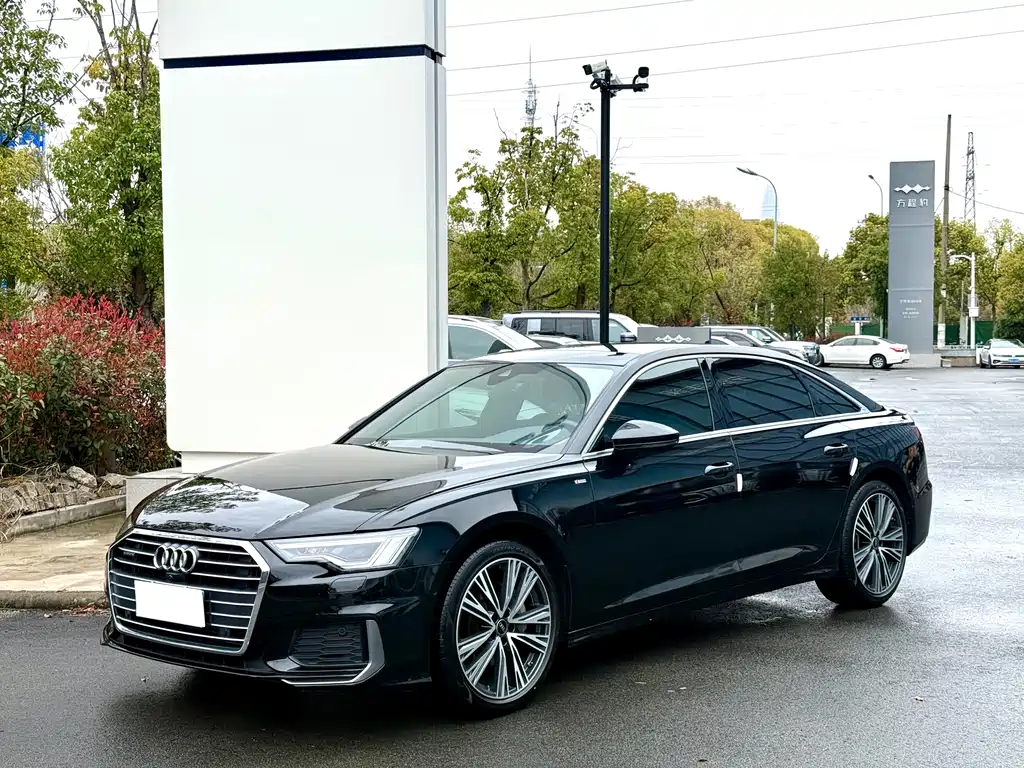 Audi A6L 2022