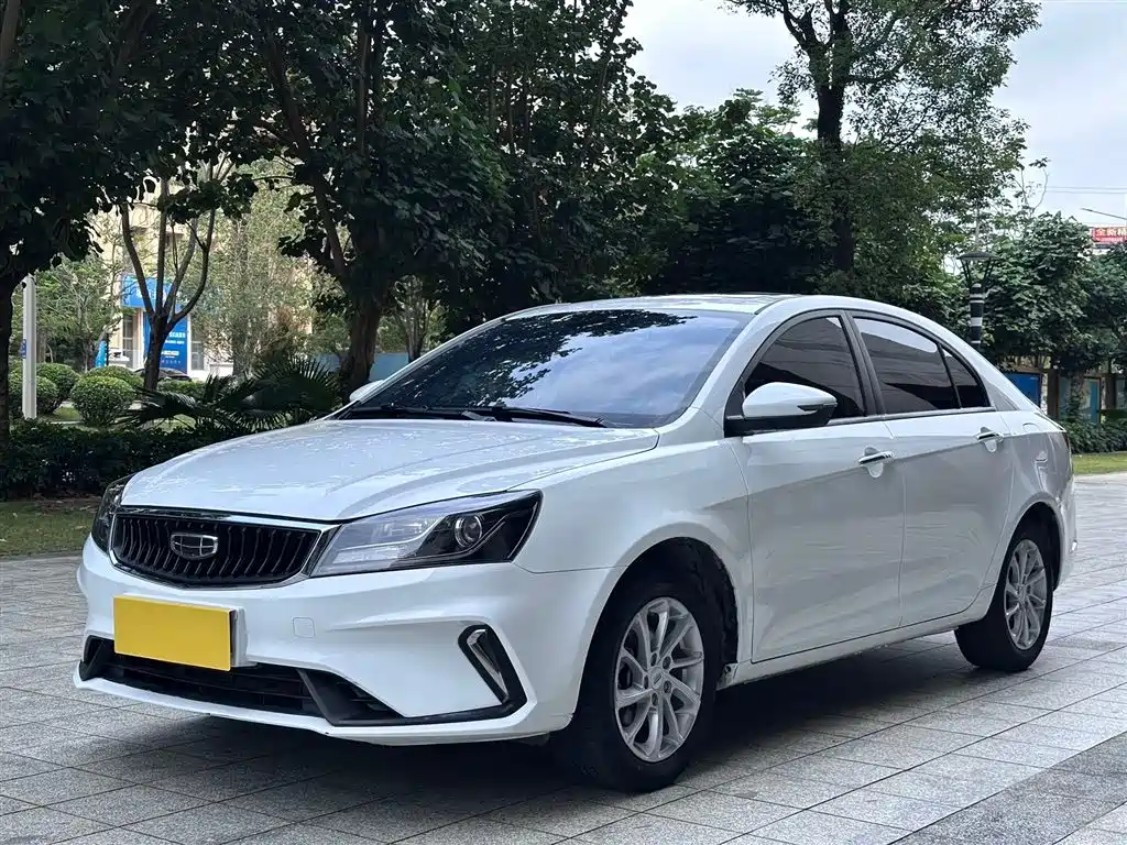 Geely Emgrand 2022 — фото 1