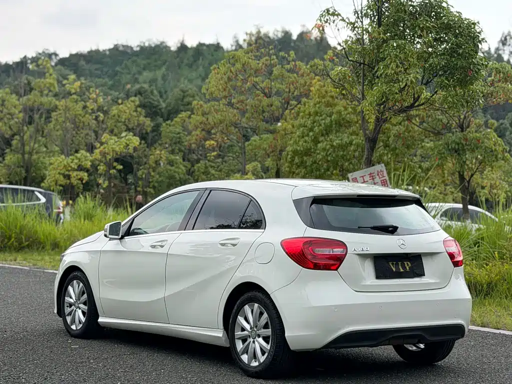 Mercedes-Benz A-Class 2013 — фото 20