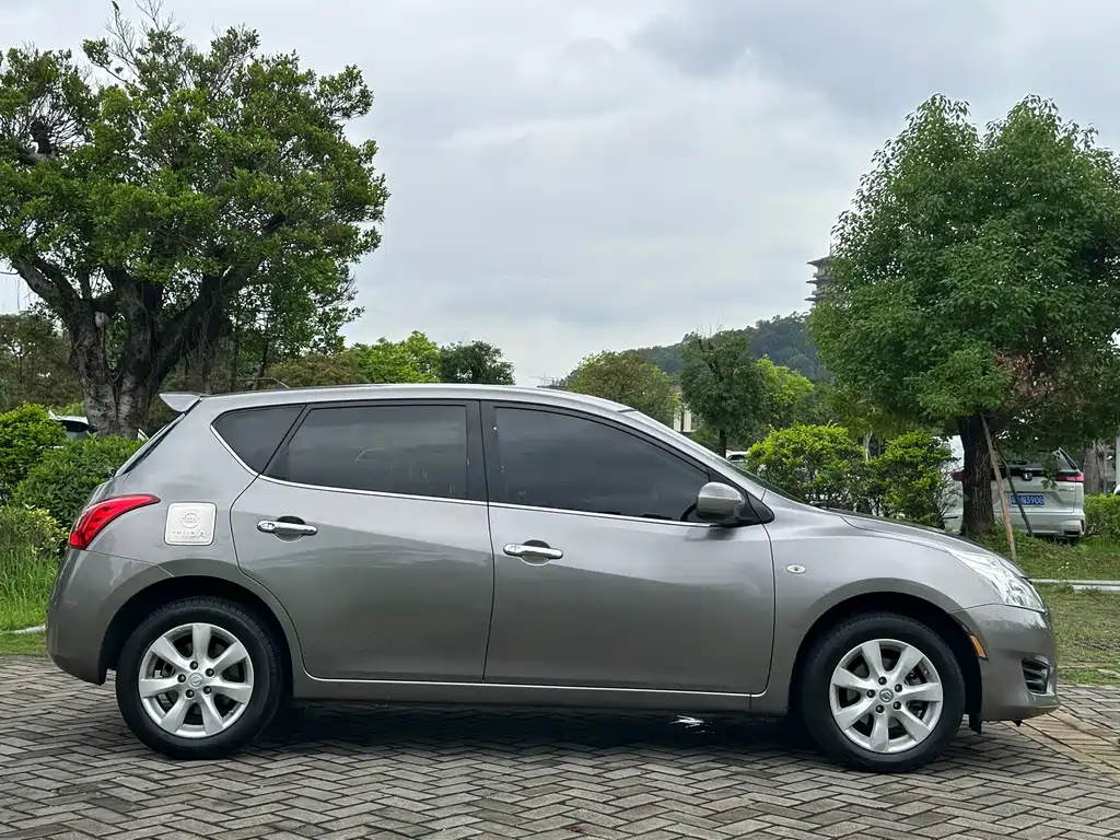 Nissan Tiida 2014 — фото 15