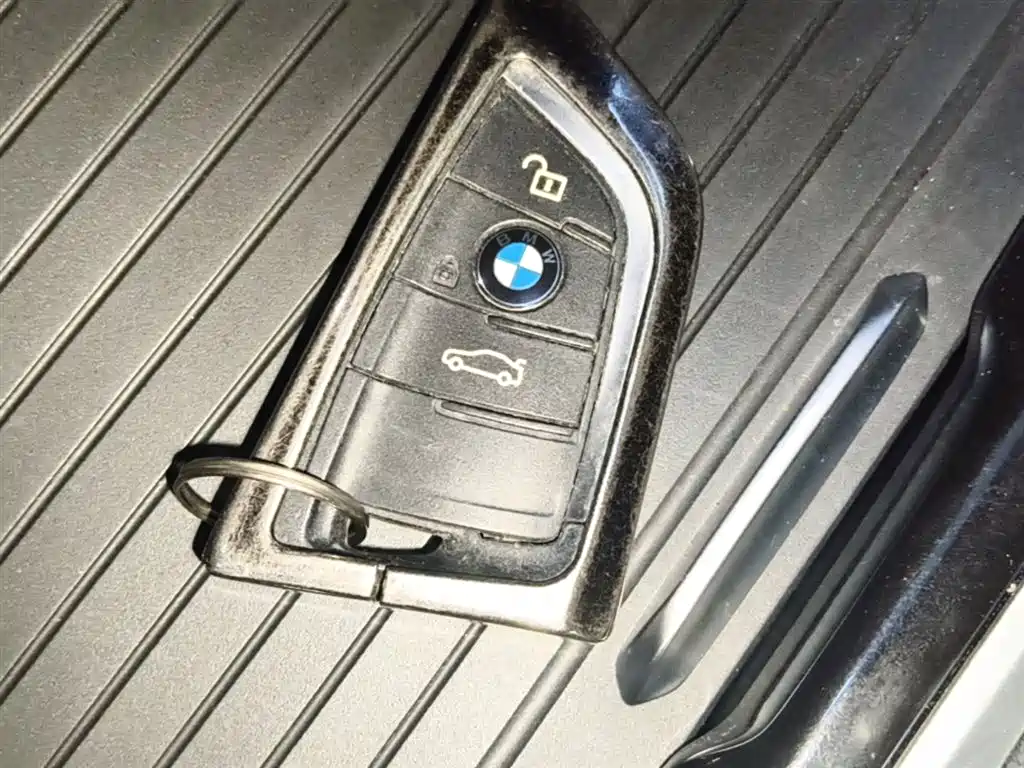 BMW 1 Series 2020 — фото 9