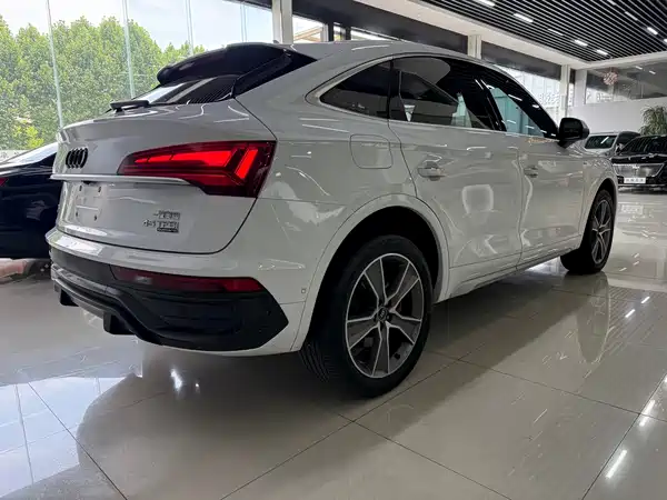 Audi Q5L Sportback 2021