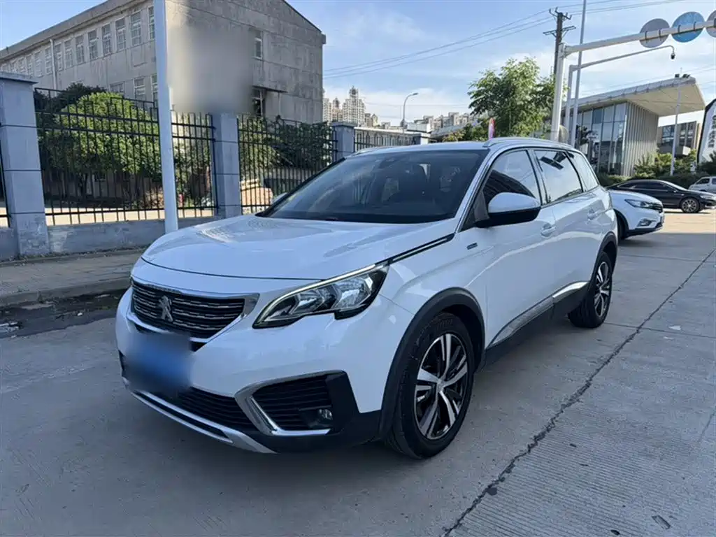 Peugeot 5008 2017 — фото 23