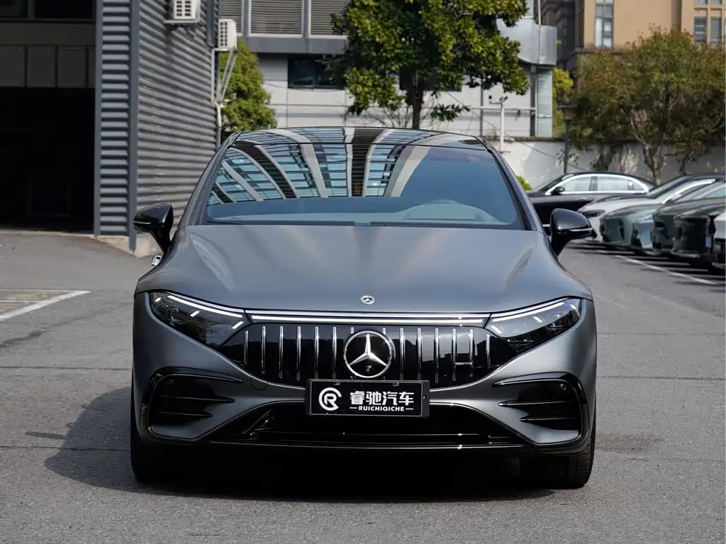 Mercedes-Benz EQS AMG 2025 — фото 2