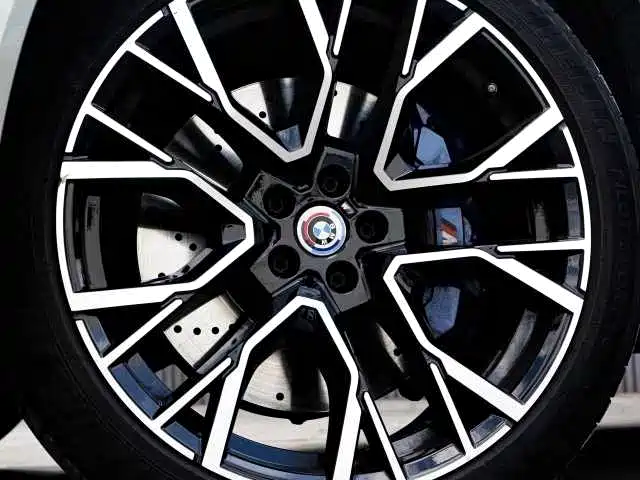 BMW X5 M 2023 — фото 8