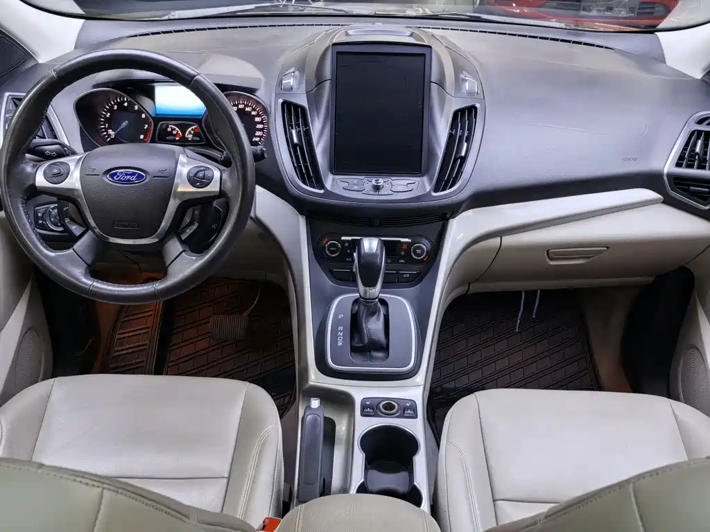 Ford Kuga 2013 — фото 20