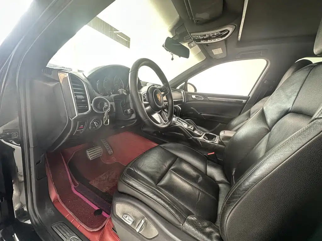 Porsche Cayenne 2015