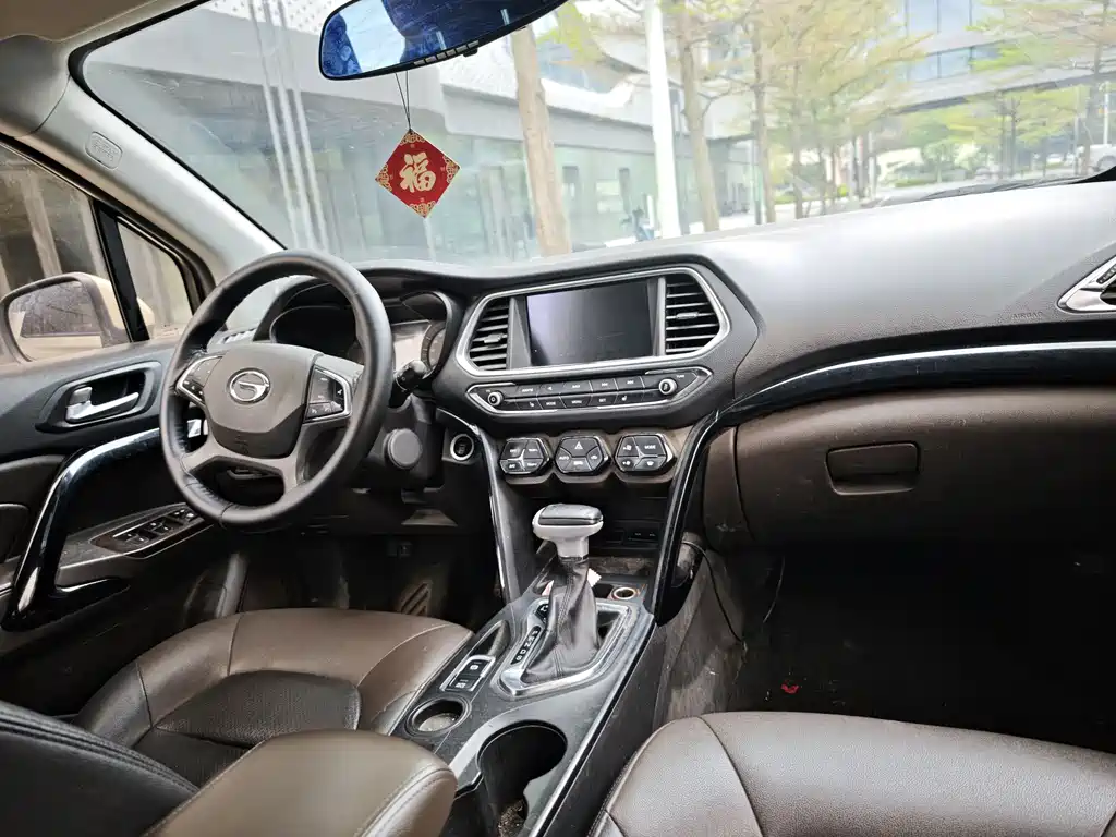 GAC Motor Trumpchi GS4 2018 — фото 12