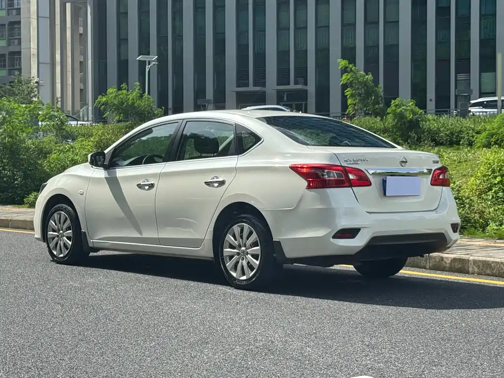 Nissan Sylphy 2019 — фото 11