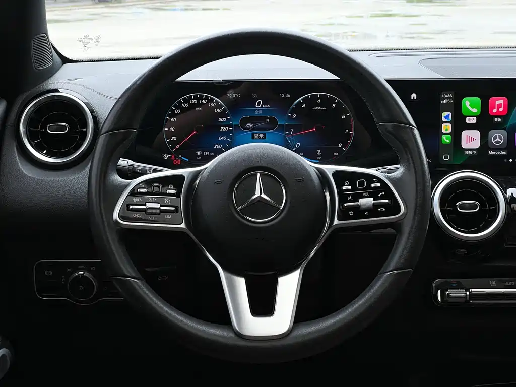 Mercedes-Benz GLB 2022 — фото 13