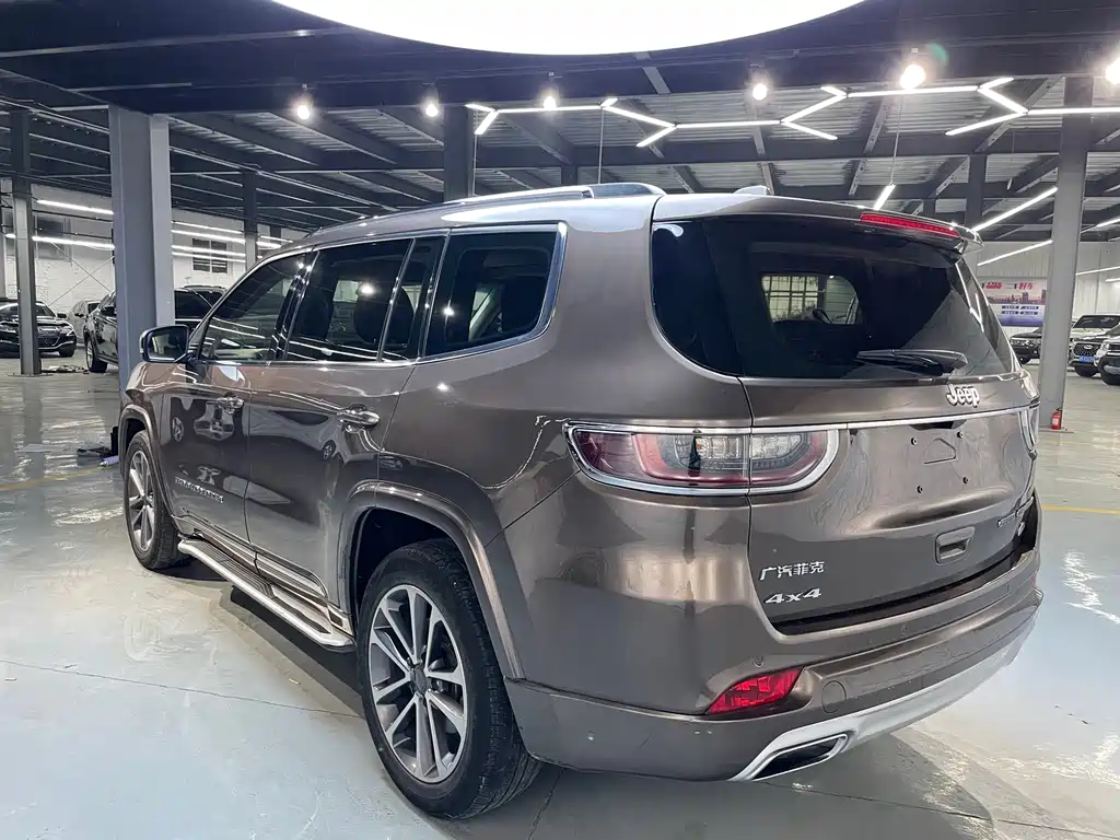 Jeep Grand Commander 2018 — фото 19
