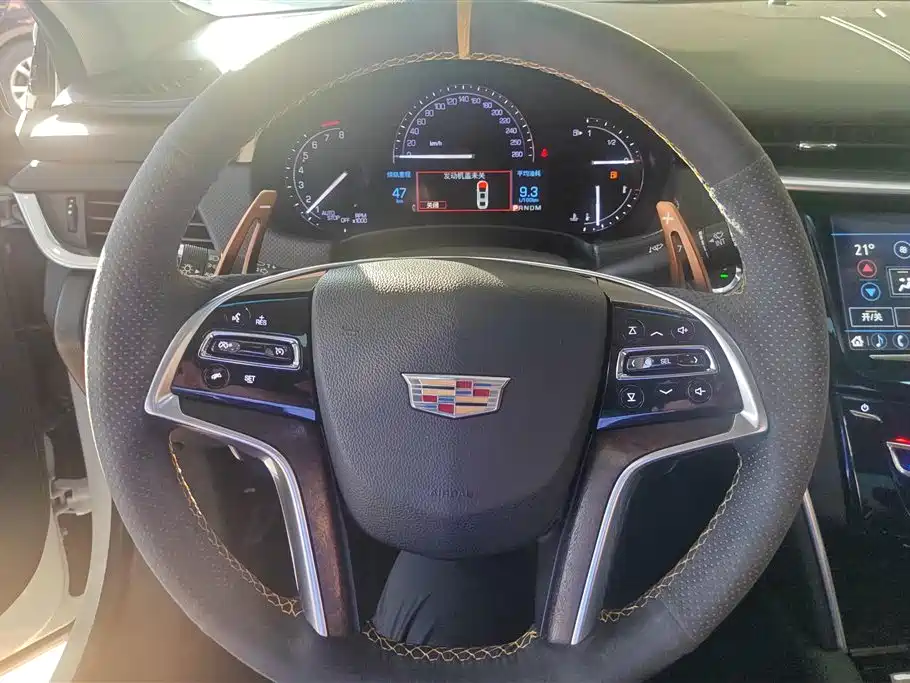 Cadillac XTS 2019 — фото 15