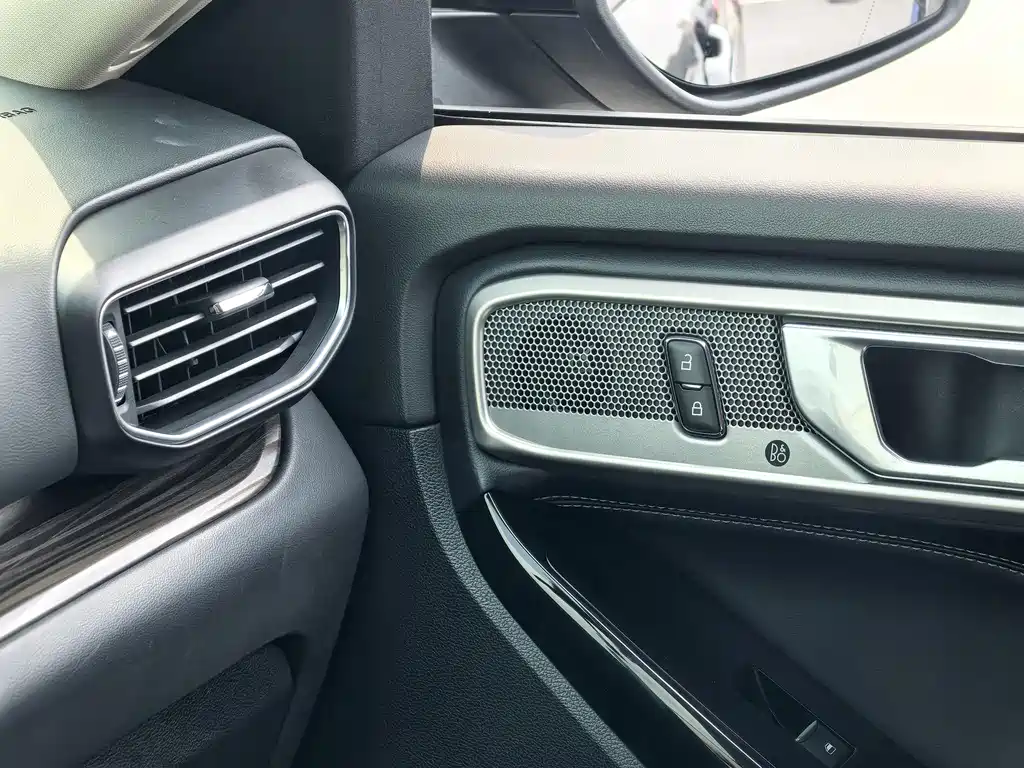 Ford Explorer 2020 — фото 16