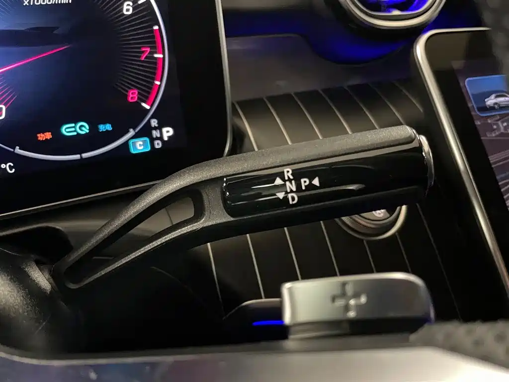 Mercedes-Benz C-Class 2022 — фото 17