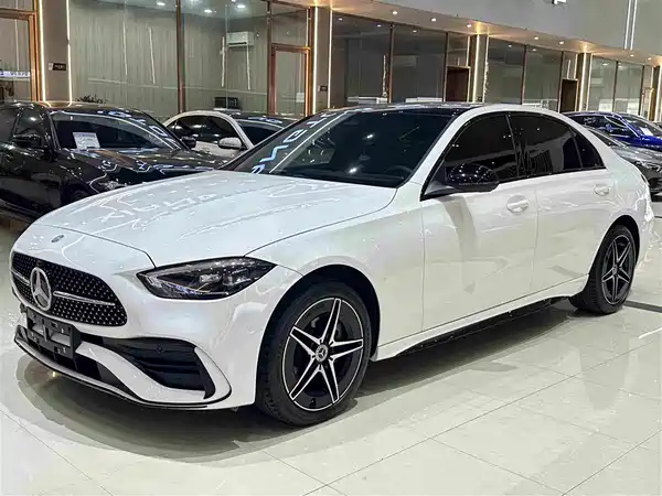 Mercedes-Benz C-Class 2024