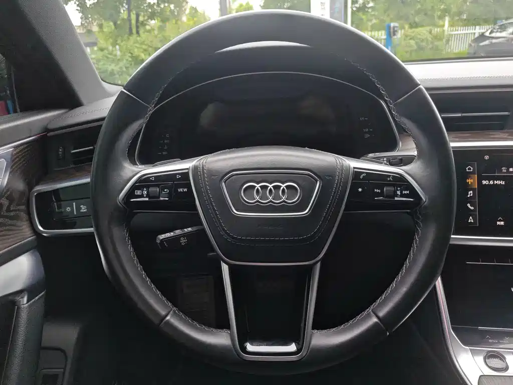 Audi A6L 2024 — фото 17