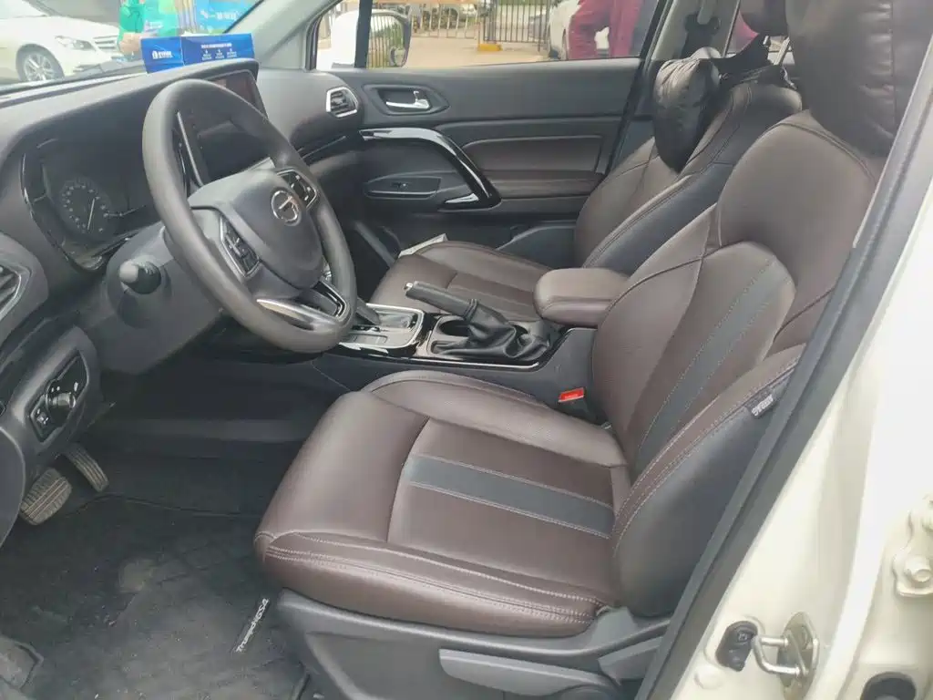 GAC Motor Trumpchi GS4 2018 — фото 8