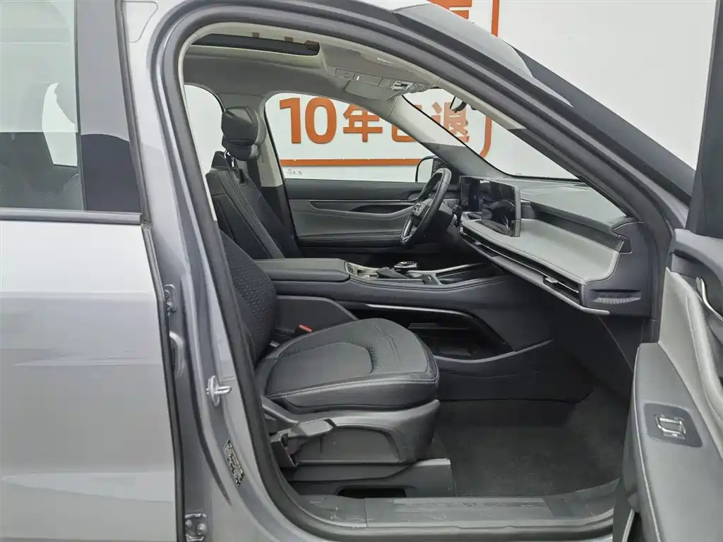 Ford Edge 2023 — фото 23
