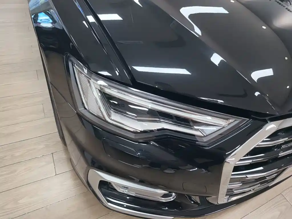 Audi A6L 2025 — фото 13