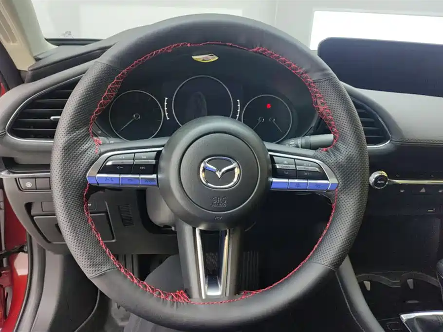 Mazda 3 Axela 2025 — фото 15