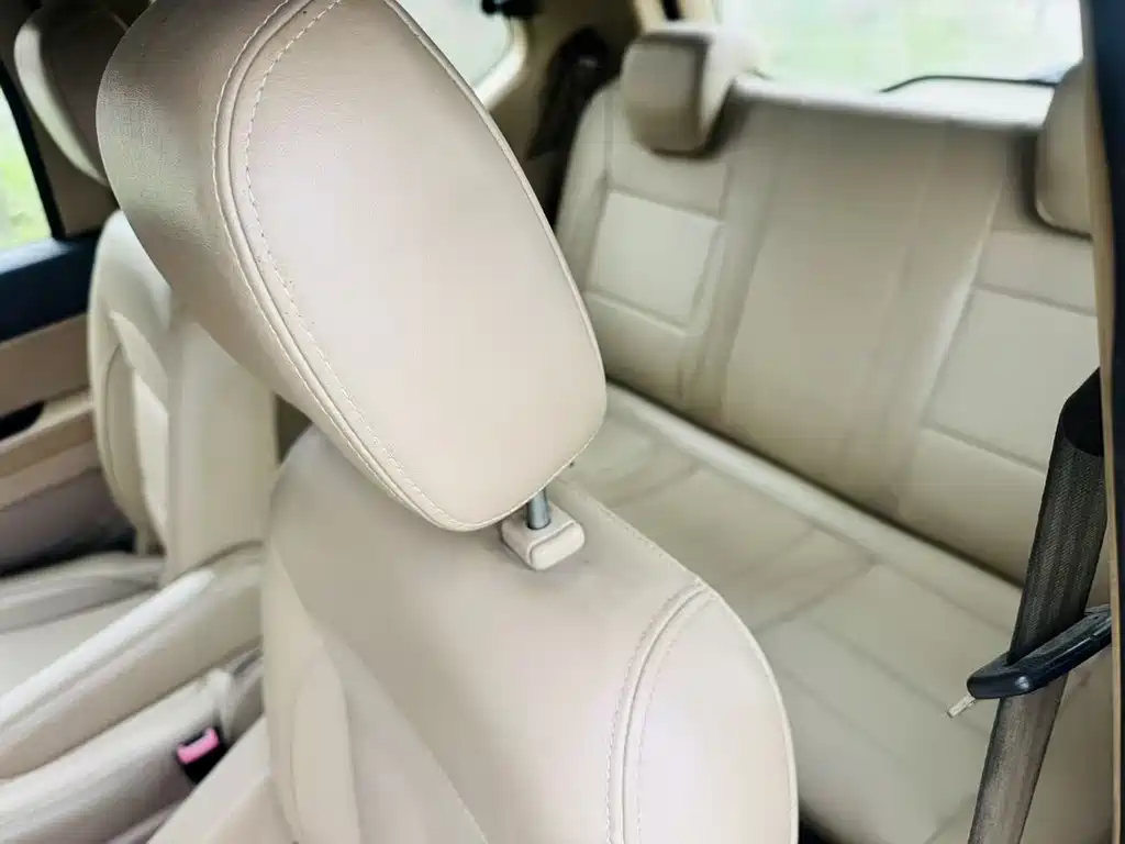 Wuling Hongguang 2015 — фото 9