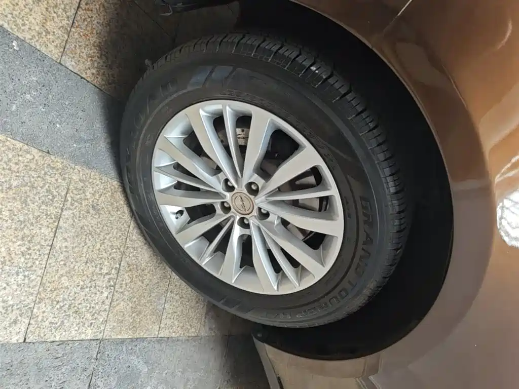 Zotye SR9 2019 — фото 23