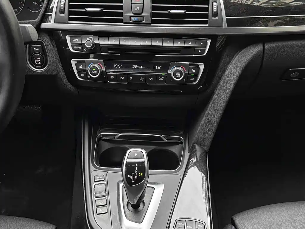 BMW 4 Series 2018 — фото 17