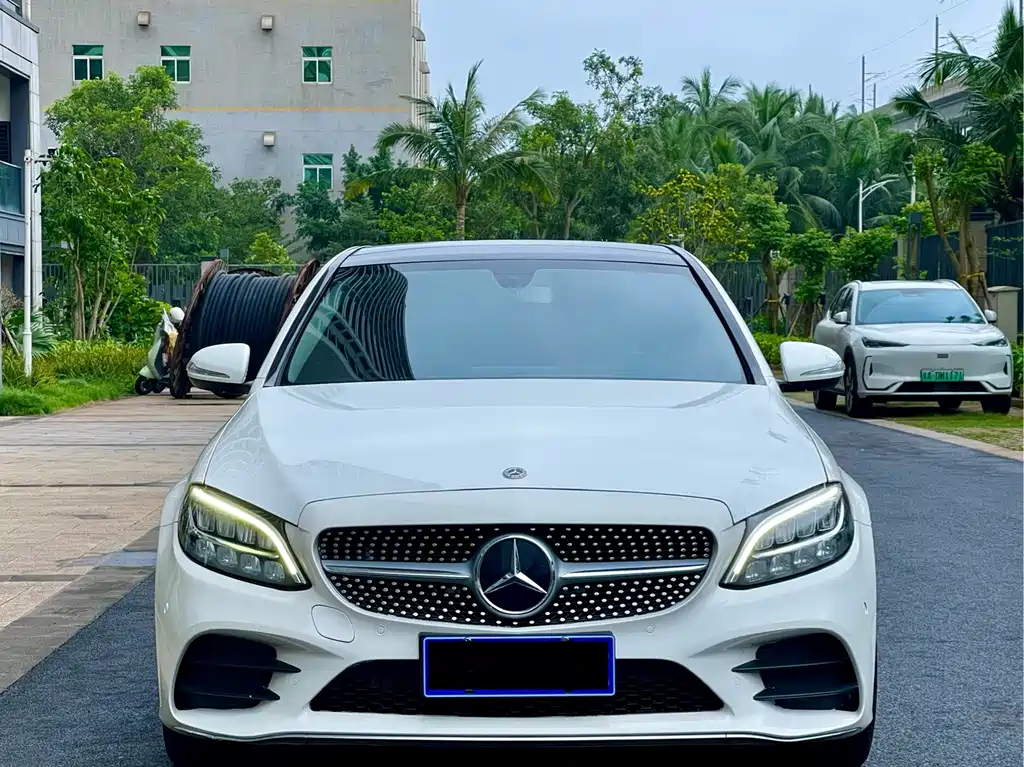 Mercedes-Benz C-Class 2019 — фото 2