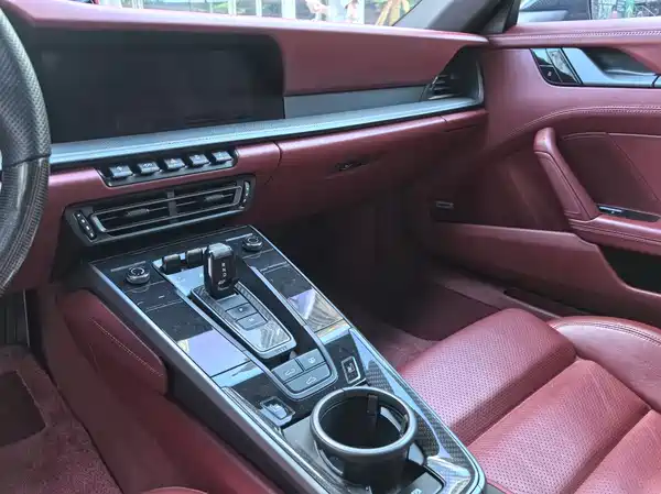 Porsche 911 2020