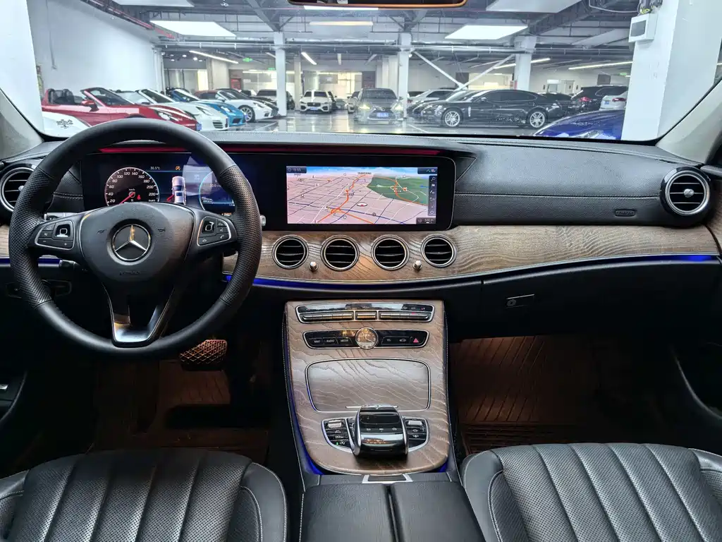 Mercedes-Benz E-Class 2017 — фото 10